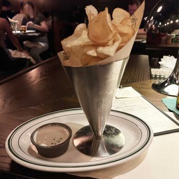 Gus' Sip & Dip - Sensational Chips - Pubs Near Me - Chicago, Illinois