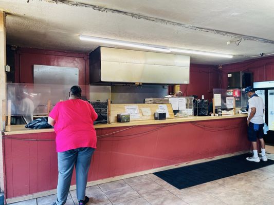 E & L Barbeque by null