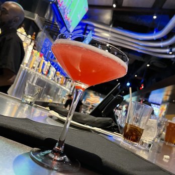 Yard House - New American Near Me - Washington, DC, District of Columbia