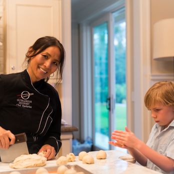 Outrageous Gourmet - Chef Katherine engaging the Kids - Caterers Near Me - Kailua-Kona, Hawaii Outrageous Gourmet - Chef Katherine engaging the Kids - Caterers Near Me - Kailua-Kona, Hawaii