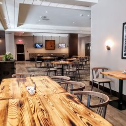 Pearl City Hops - Dining Area at Pearl City Hops