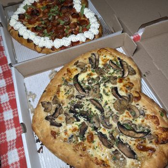 Mikes Pizza - Pizza Near Me - Amityville, New York Mikes Pizza - Pizza Near Me - Amityville, New York
