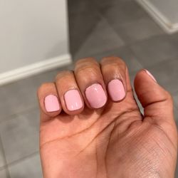 Unique Nail & Spa - Clumps on my manicure