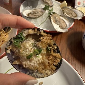 Vinny's Clam Bar - Seafood Near Me - Tinley Park, Illinois