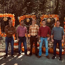 1720 We Move Mountains - Crew members