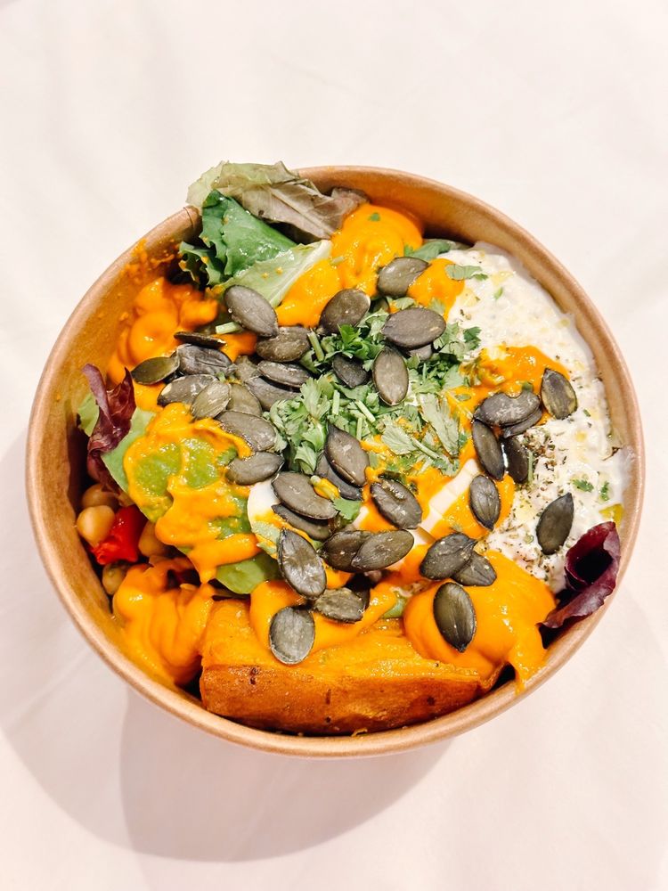 BOWLS & BLENDERS Updated August 2024 32 Photos & 21 Reviews