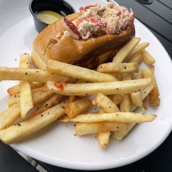The Green Onion - Lobster Roll - French Near Me - Norfolk, Virginia The Green Onion - Lobster Roll - French Near Me - Norfolk, Virginia