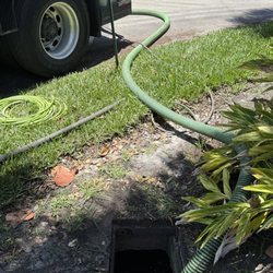 United Septic and Grease Services - Cleaning of Catch Basins and Parking Lot Drains