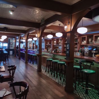 Murray's Tavern - American Near Me - Austin, Texas Murray's Tavern - American Near Me - Austin, Texas