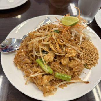 Sanae Thai Cuisine - Thai Near Me - Salem, Oregon