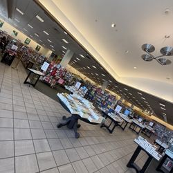Barnes & Noble