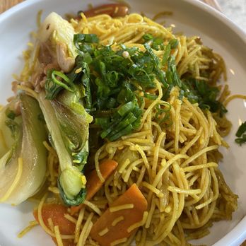 Juicy Brew - Curry Soba Noodles were so delicious. - Vegan Near Me - Honolulu, Hawaii Juicy Brew - Curry Soba Noodles were so delicious. - Vegan Near Me - Honolulu, Hawaii