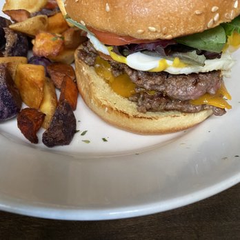 Ramona's Kitchen - Burger - Breakfast & Brunch Near Me - Markham, Ontario