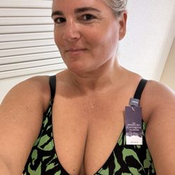Lane Bryant - SPECIAL COLLECTION LANE BRYANT CASCADE' CUSTOMER: SIERRA