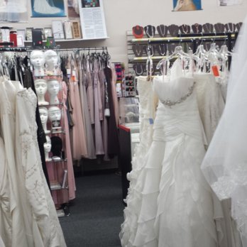 La Robe by Leah - Bridal Near Me - Yonkers, New York La Robe by Leah - Bridal Near Me - Yonkers, New York