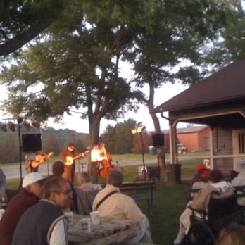 FULL MOON PICKIN’ PARTY - Updated January 2026 - 11 Photos & 19