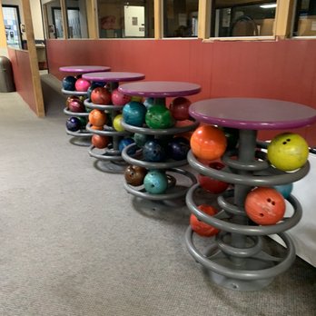 Apple Valley Bowl - Bowling Near Me - Plantsville, Connecticut