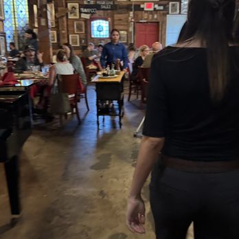 Cavatore Italian Restaurant - Right after entrance - Italian Near Me - Houston, Texas Cavatore Italian Restaurant - Right after entrance - Italian Near Me - Houston, Texas