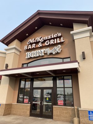 McKenzies Bar & Grill by null