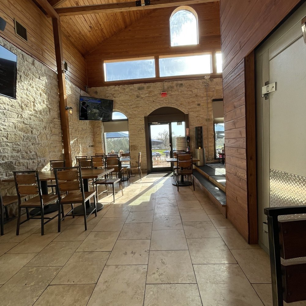 Float The River Brewing - Nice interior!! - American Near Me - Liberty Hill, Texas