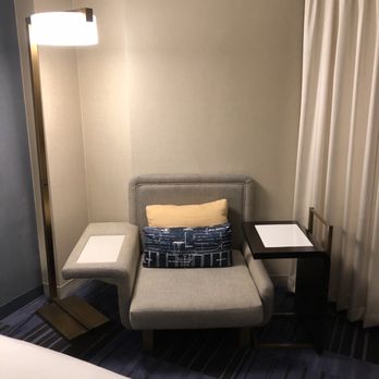 Hilton Newark Airport - Comfortable chair - Hotels Near Me - Elizabeth, New Jersey Hilton Newark Airport - Comfortable chair - Hotels Near Me - Elizabeth, New Jersey
