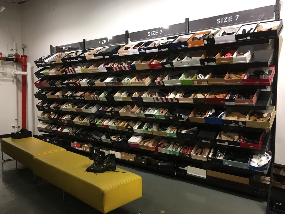 Bloomingdale’s 105 Photos & 51 Reviews Outlet Stores 2085