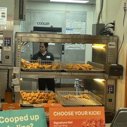 Popeyes Louisiana Kitchen - The manager finally stopped talking