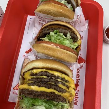 In-N-Out Burger - A quad 4x4, regular burger and a double double - Burgers Near Me - Roseburg, Oregon In-N-Out Burger - A quad 4x4, regular burger and a double double - Burgers Near Me - Roseburg, Oregon