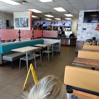 McDonald's - Fast Food Near Me - Lost Hills, California