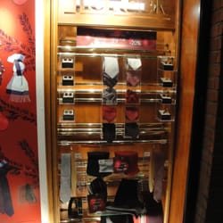Tie Rack
