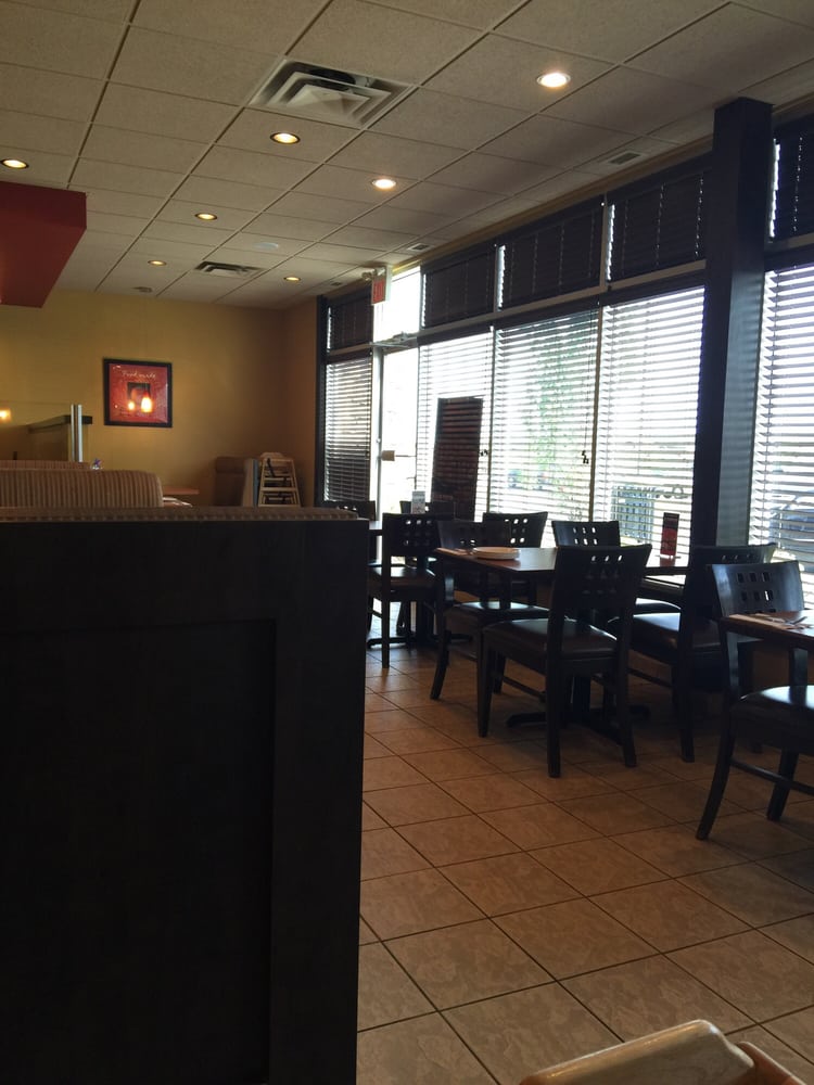 PIZZA HUT Updated September 2024 27B McRae Street, Okotoks, Alberta