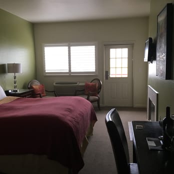 Geyserville Inn - Hotels Near Me - Geyserville, California Geyserville Inn - Hotels Near Me - Geyserville, California