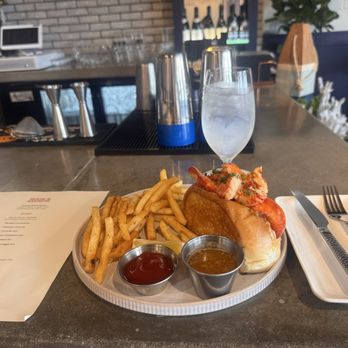 Hook & Anchor - Lobster roll - Seafood Near Me - Dana Point, California Hook & Anchor - Lobster roll - Seafood Near Me - Dana Point, California