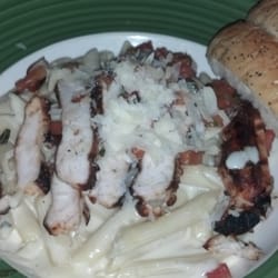 Applebee's Grill + Bar - Three Cheese chicken penne!!!