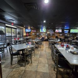 Gusano's Chicago-Style Pizzeria