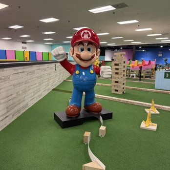 Mr. Putters Miniature Golf - Mini Golf Near Me - Tampa, Florida