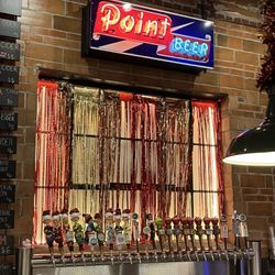Stevens Point Brewery - So many taps