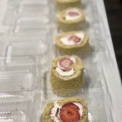 Gluten free Strawberry roll