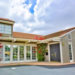 Palo Alto Smart Therapy - Office Exterior
