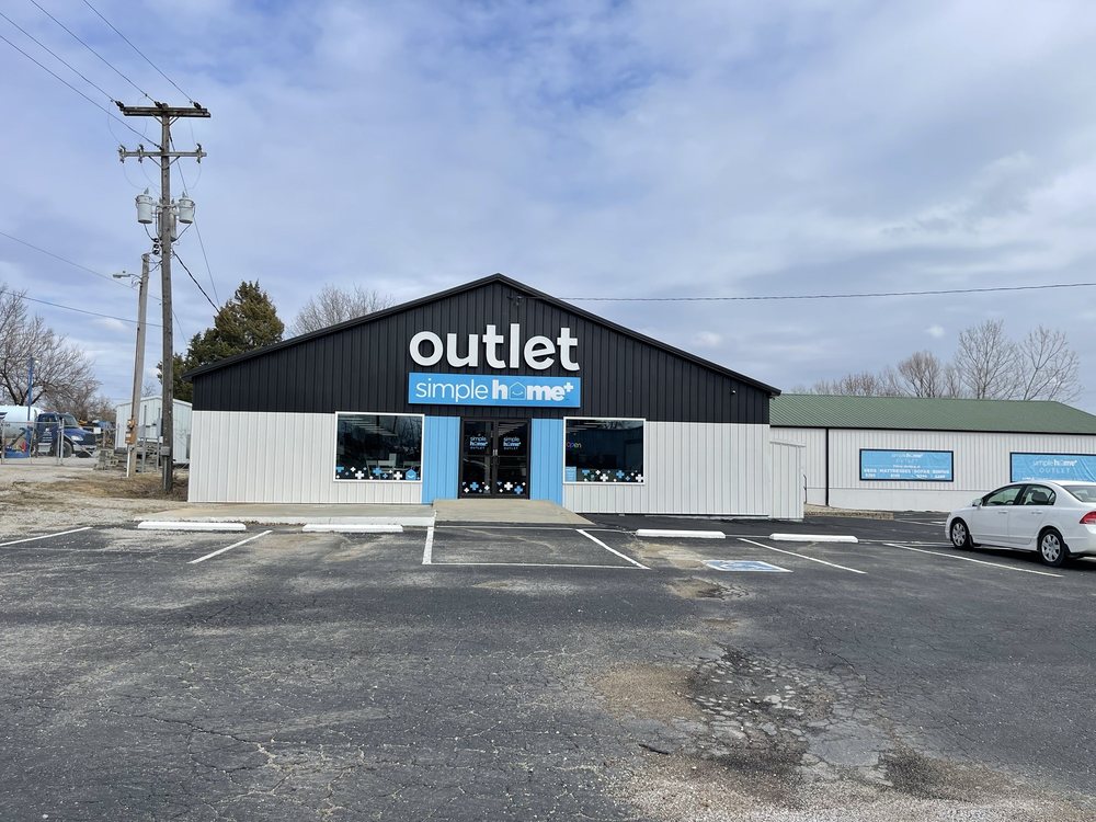 SIMPLE HOME PLUS OUTLET - Updated October 2025 - 19 Photos - 804 N ...