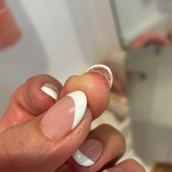 PB Luxury Nails - Hole