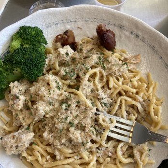 Chic n' Time - Crab w garlic noodles - Noodles Near Me - San Francisco, California