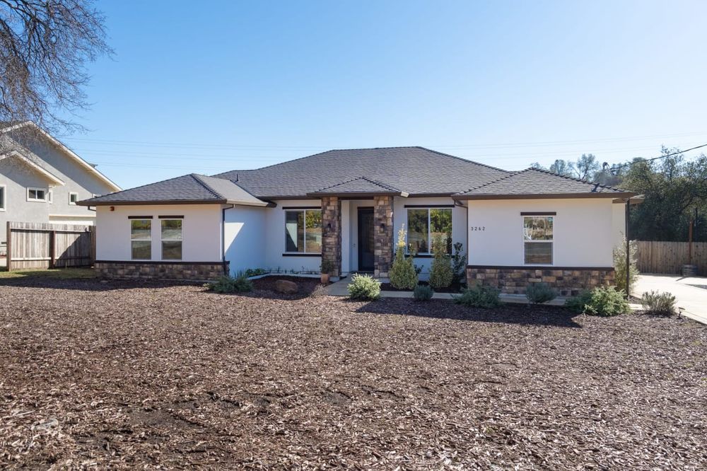 KELLI GRIGGS NAVIGATE REALTY Updated August 2024 24 Photos & 30