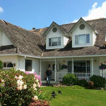 First Class Roofing - the front of a house - General Contractors Near Me - Abbotsford, British Columbia