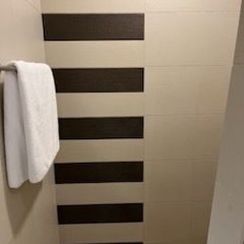 The Mayo Hotel - Walk in shower - Hotels Near Me - Tulsa, Oklahoma The Mayo Hotel - Walk in shower - Hotels Near Me - Tulsa, Oklahoma