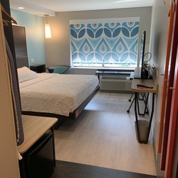 Tru by Hilton Madison West - King bed room - Hotels Near Me - Madison, Wisconsin