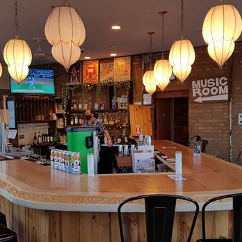 Greenstar Brewing - The bar - Beer Tours Near Me - Chicago, Illinois