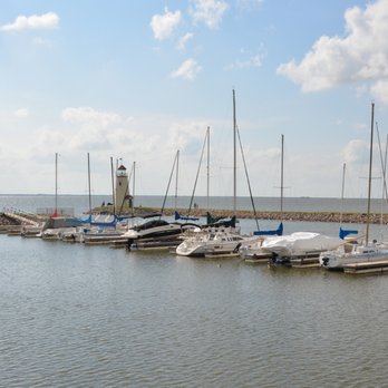 Lake Hefner - Boat dock and lighthouse - Lakes Near Me - Oklahoma City, Oklahoma Lake Hefner - Boat dock and lighthouse - Lakes Near Me - Oklahoma City, Oklahoma