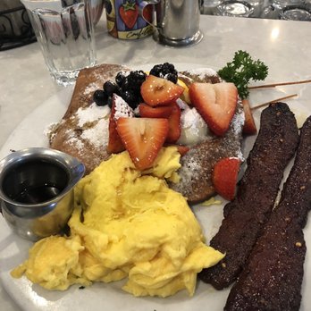 Sweet Maple - French toast + scrambled eggs + Millionaire's Bacon - American Near Me - San Francisco, California Sweet Maple - French toast + scrambled eggs + Millionaire's Bacon - American Near Me - San Francisco, California