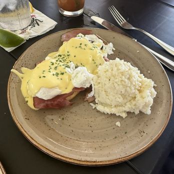 Valley Smoke Restaurant - Valley Smoke Benedict - Barbeque Near Me - Ponte Vedra Beach, Florida
